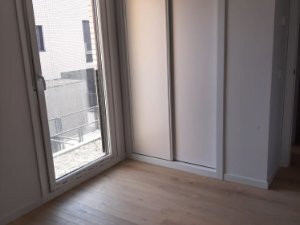 980889814